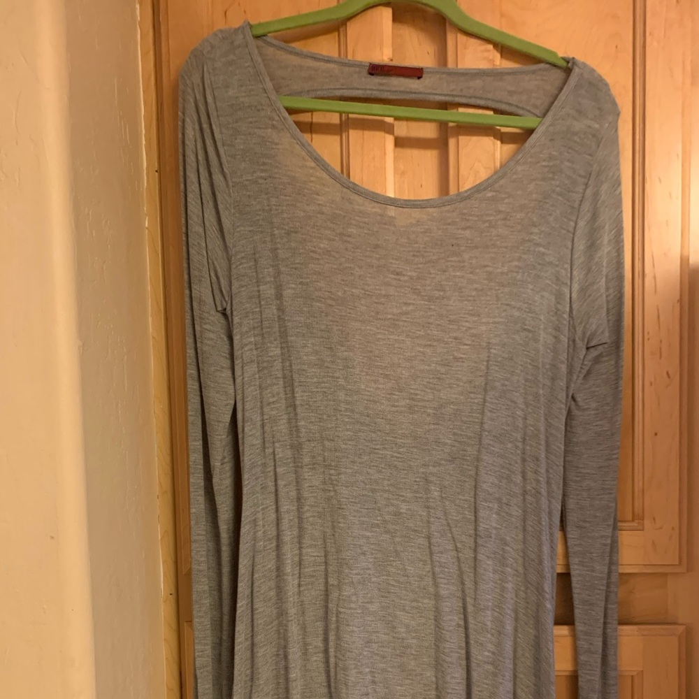 BKE Swoop Back Long Sleeve shirt